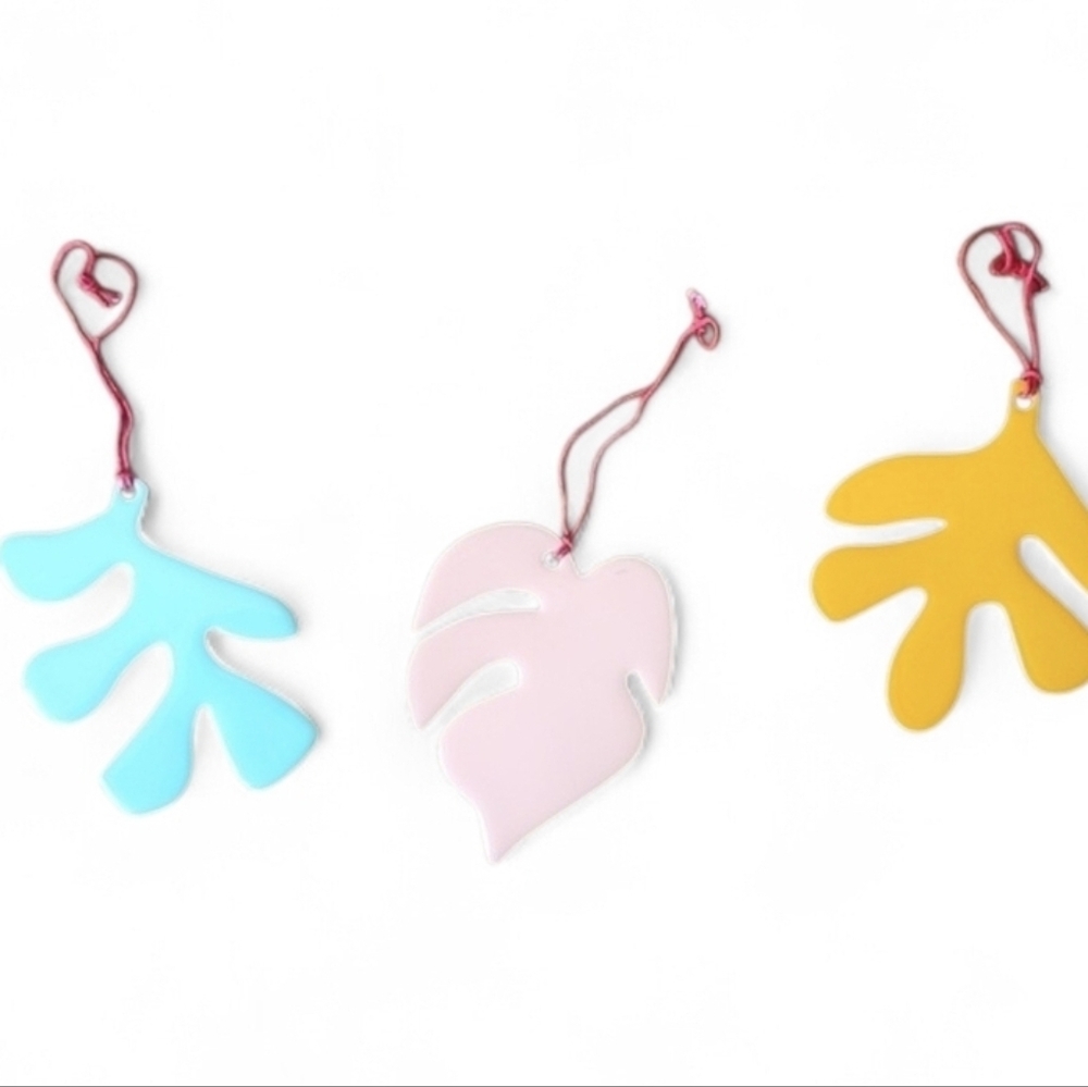 Noonday Collection Metal Enamel Leaf Tropical Boho Artisan Ornaments Set of 3 - Picture 6 of 7